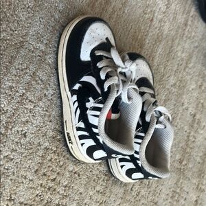 Nike Kids Zebra Pattern Sneakers - Black and White